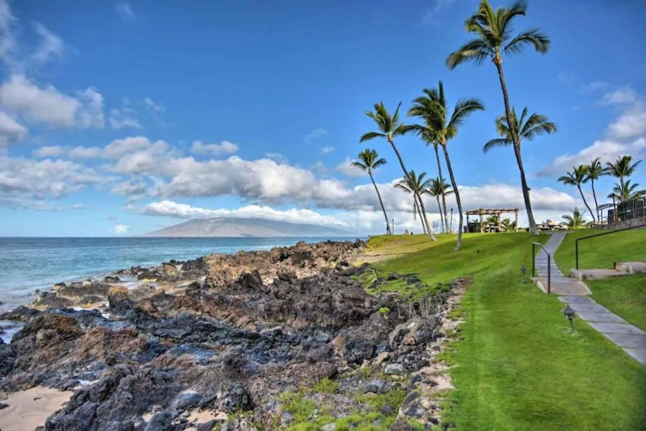 Escape To Your Oceanside Dream In Kihei